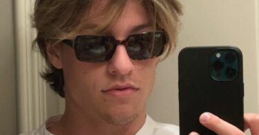 Jake Bongiovi Wiki, Age, Height, Parents, Wife, Relationships, Ethnicity, Net Worth, Biography & More