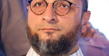 Asaduddin Owaisi Wiki, Age, Height, Caste, Wife, Family, Net Worth, Biography & More