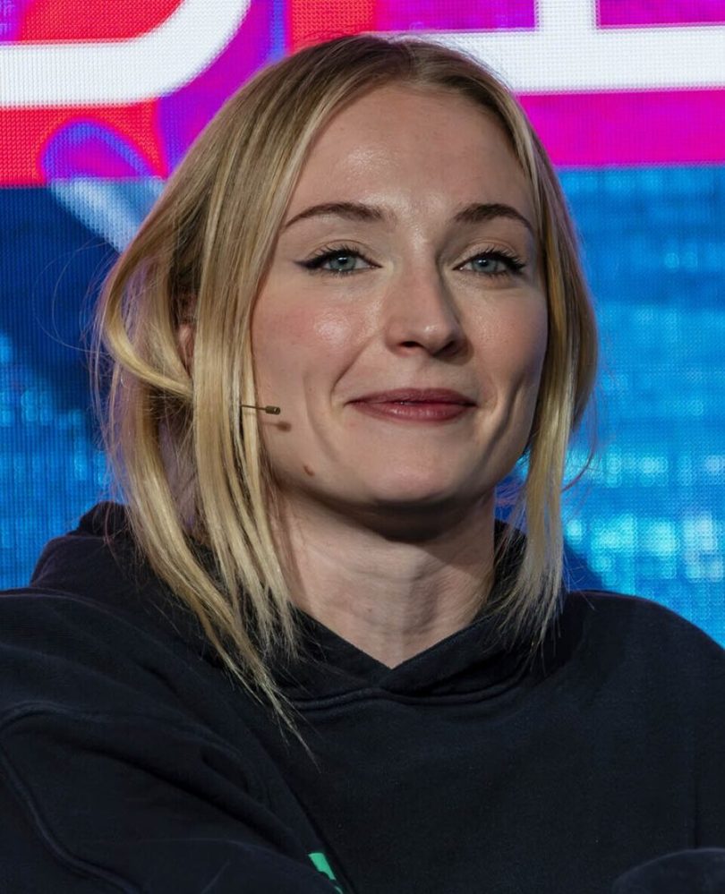 Sophie Turner (Joe Jonas Wife) Wiki, Age, Height, Husband, Net Worth, Parents, Biography