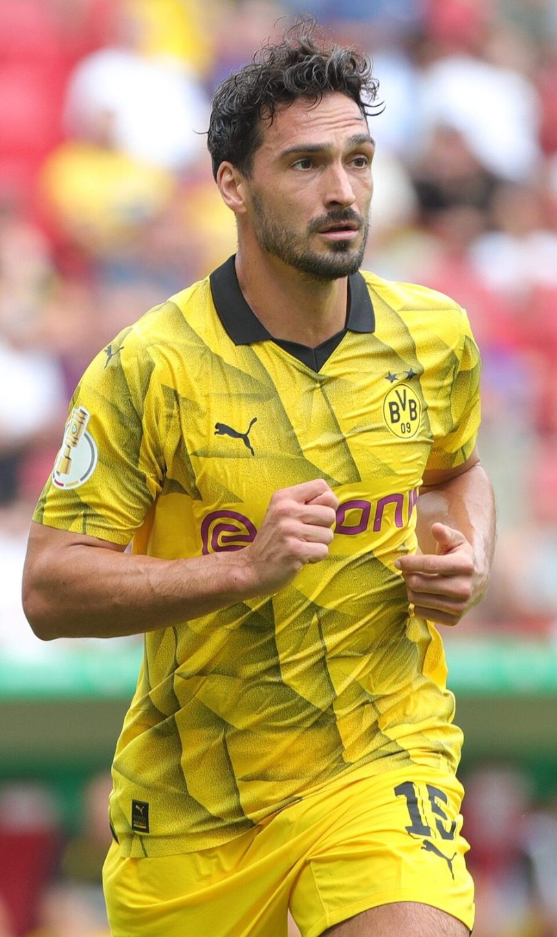 Mats Hummels Wiki, Age, Height, Weight, Wife, Family, Career, Stats, Net Worth, Salary, Biography & More
